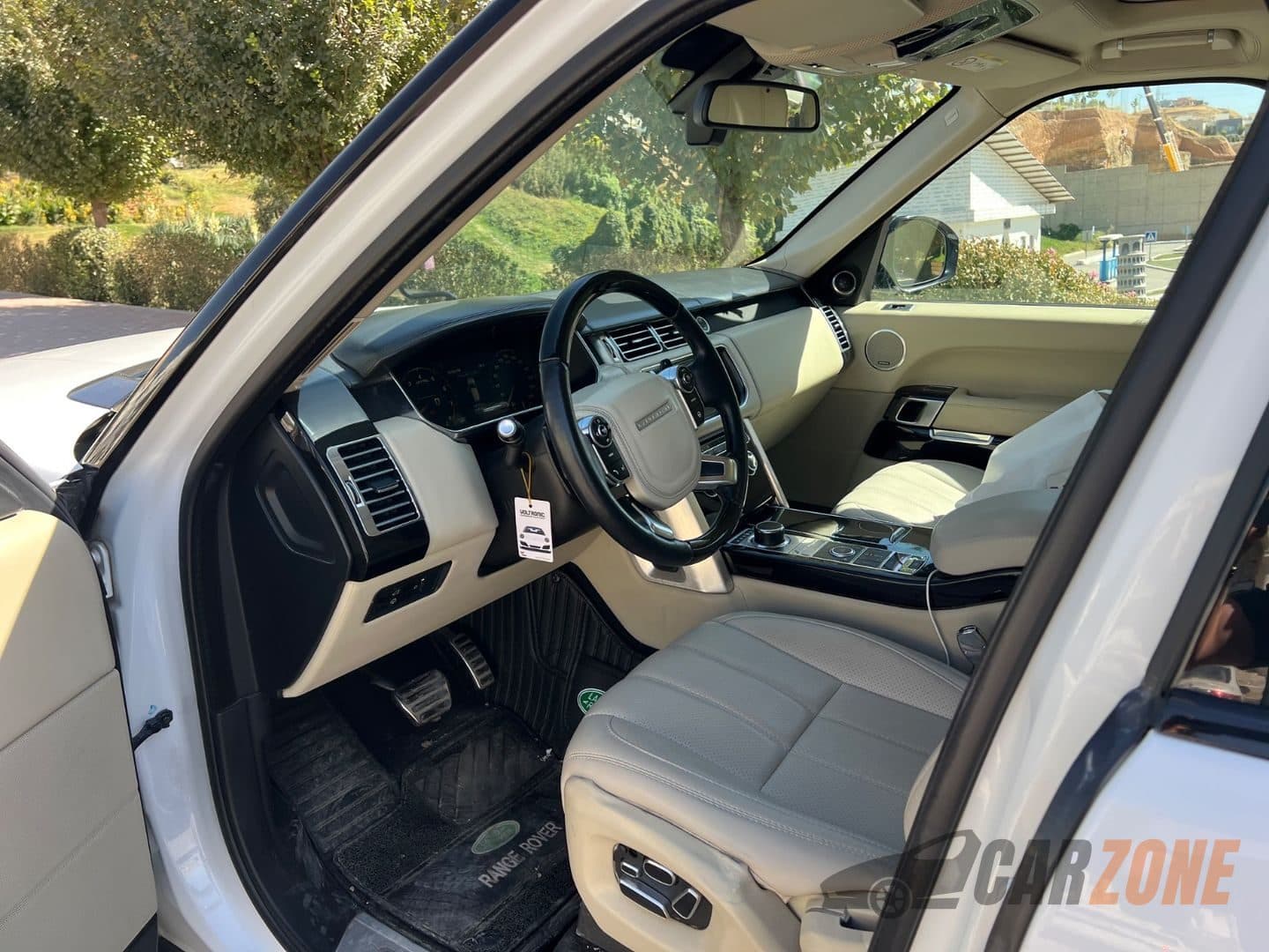 2013 لاند رۆڤەر ڕەینج ڕۆڤەر Autobiography thumbnail 3