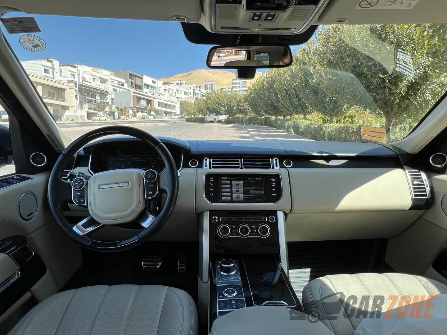 2013 لاند رۆڤەر ڕەینج ڕۆڤەر Autobiography thumbnail 4