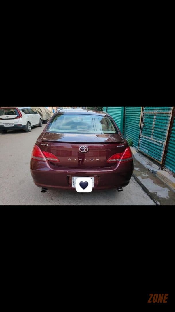 2008 Toyota Avalon Limited thumbnail 4