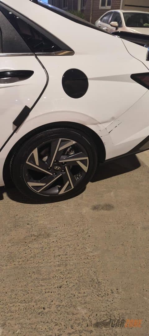 2024 Hyundai Elantra Base thumbnail 7