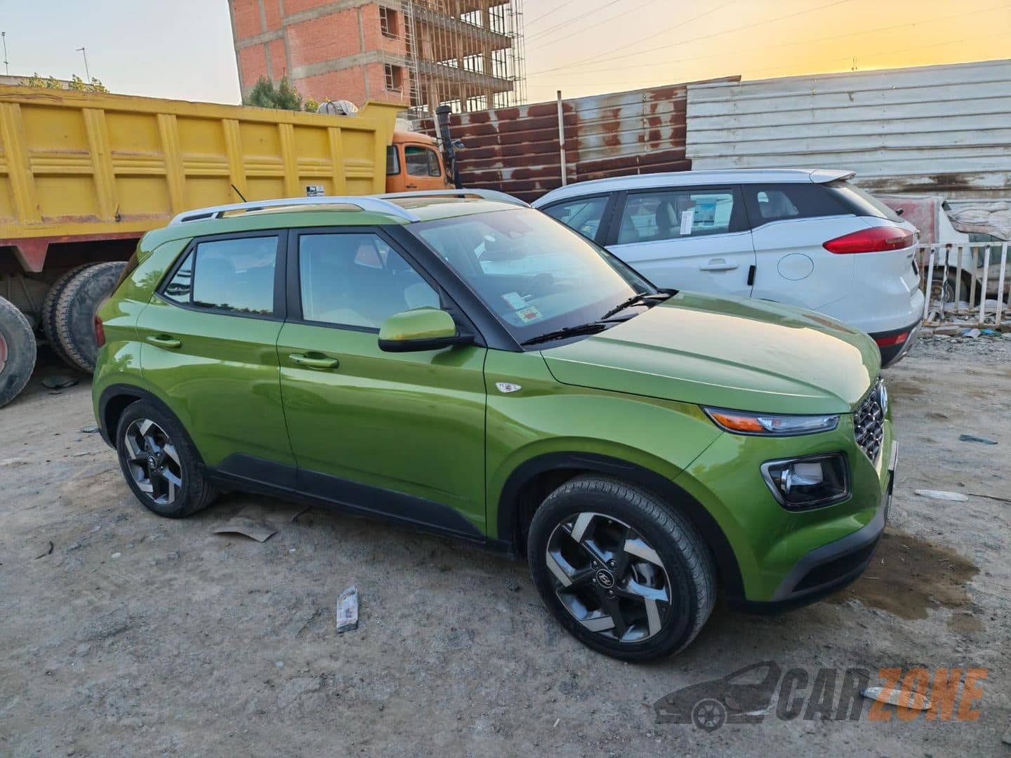 2024 هیوندای ڤینیو Limited thumbnail 4