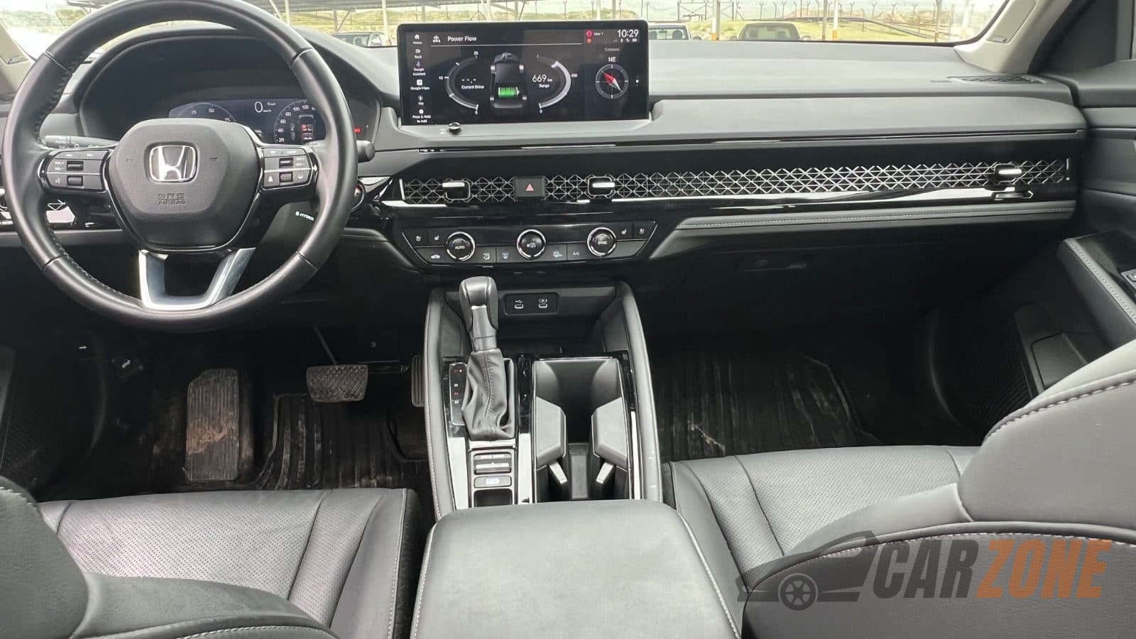 2024 هوندا أكورد Touring thumbnail 4