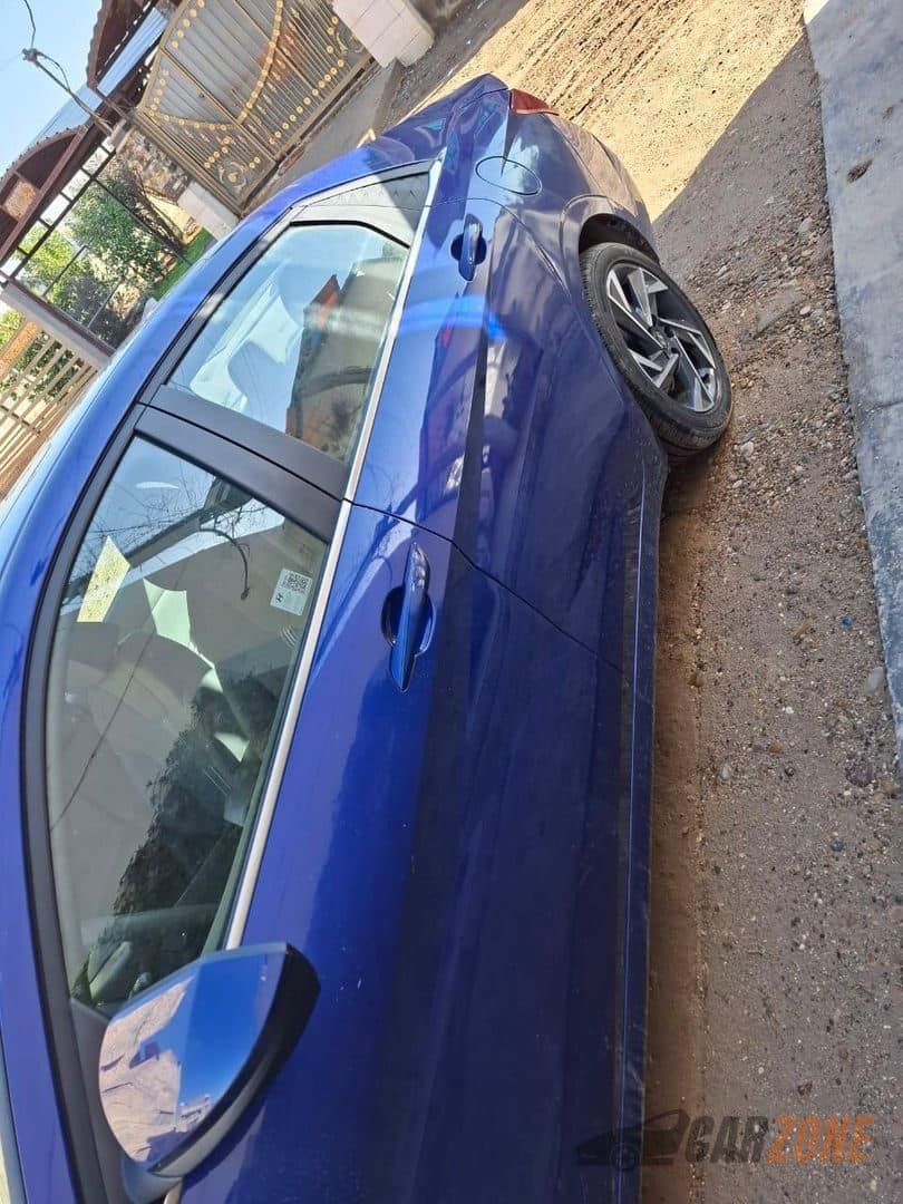 2024 Hyundai Elantra SEL thumbnail 3