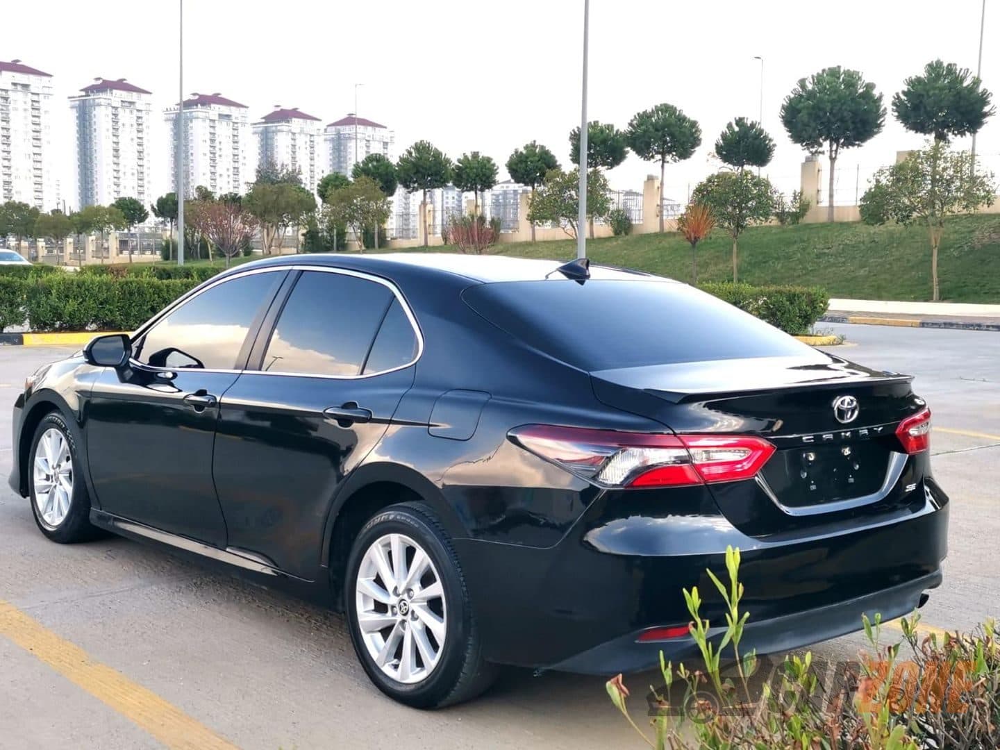 2023 Toyota Camry LE thumbnail 4