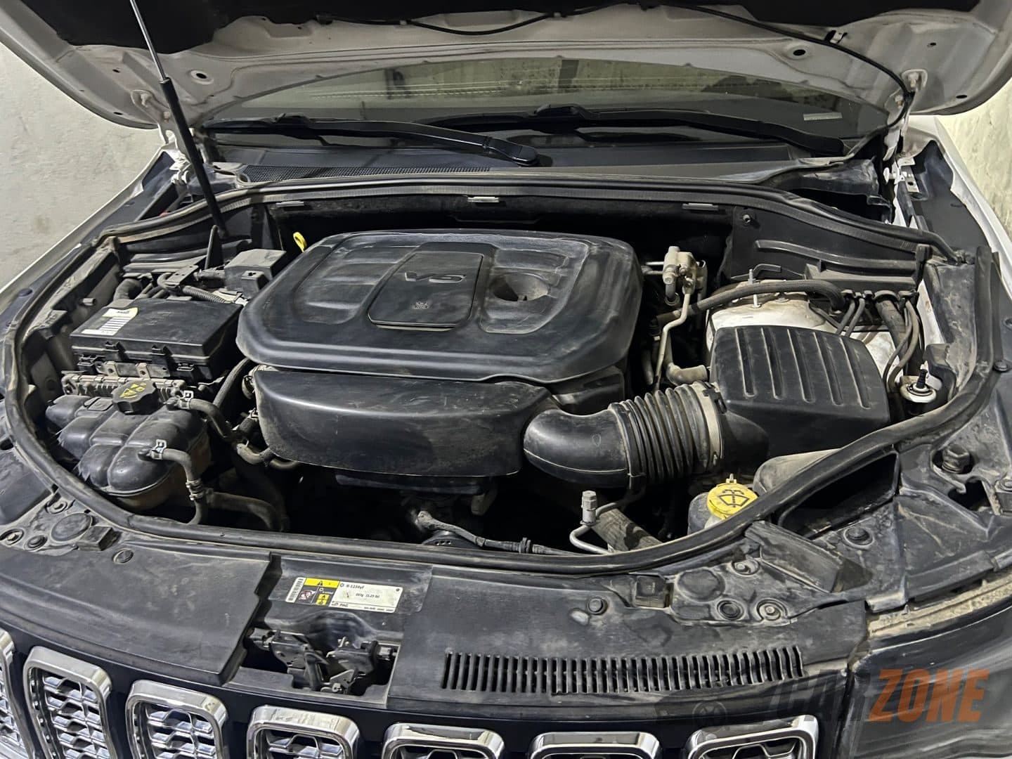 2022 جيب جراند شيروكي Limited thumbnail 9