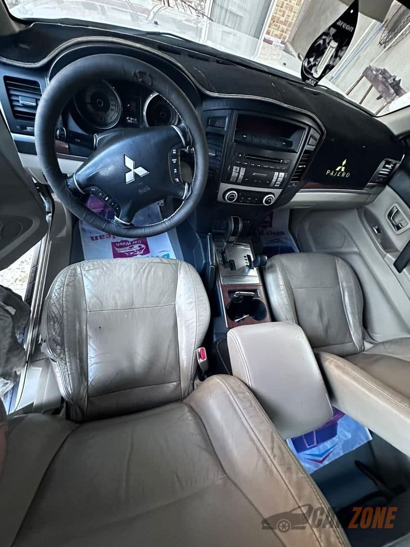 2008 میتسوبیشی پاجێرۆ thumbnail 5