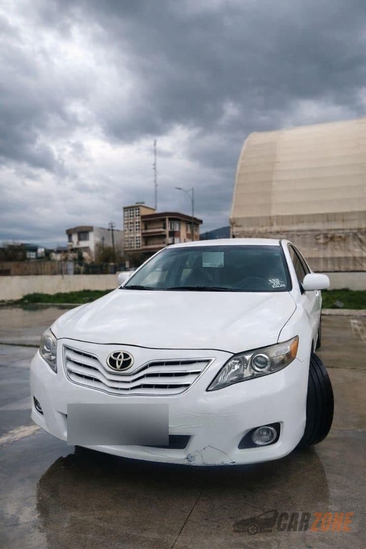 2009 Toyota Camry LE thumbnail 6