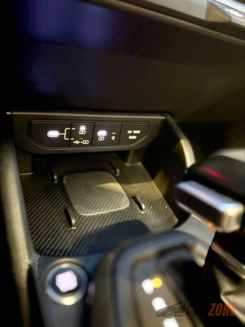 2025 كيا كي 4 SE thumbnail 9