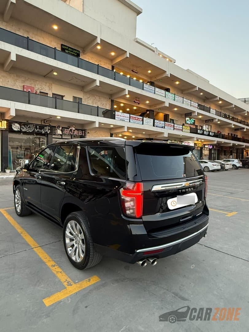 2023 Chevrolet Tahoe LT thumbnail 3