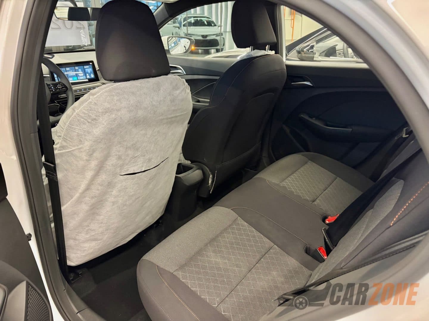 2026 ام جي إم جي 5 Standard thumbnail 8