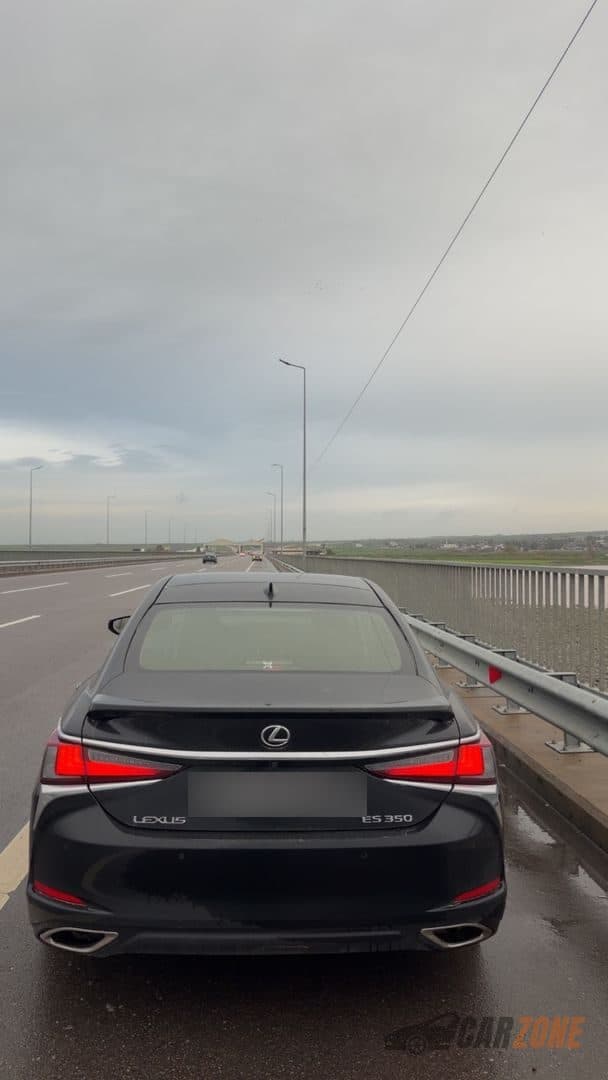 2023 لكزس إي إس Luxury thumbnail 2