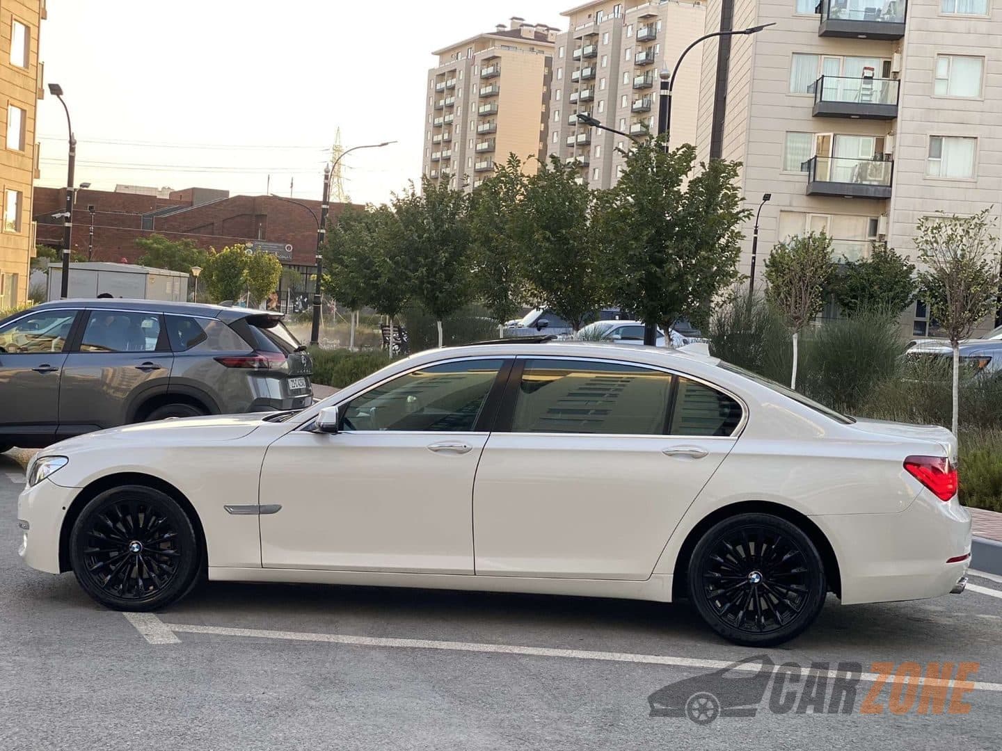 2014 بی ئێم دەبڵیو سیریس 7 M Sport thumbnail 7