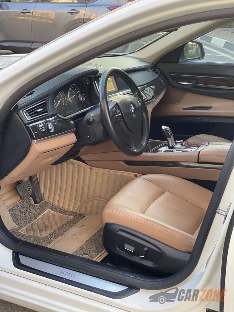 2014 بی ئێم دەبڵیو سیریس 7 M Sport thumbnail 9