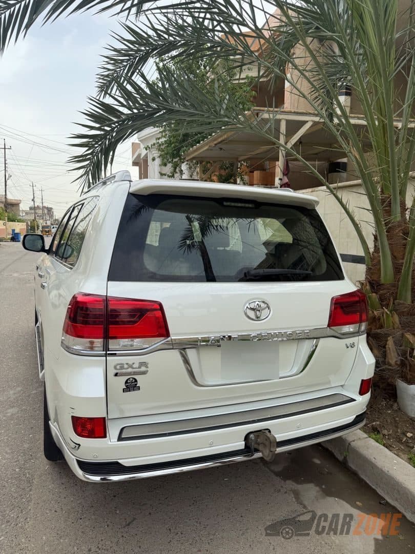 2021 Toyota Land Cruiser GXR thumbnail 4