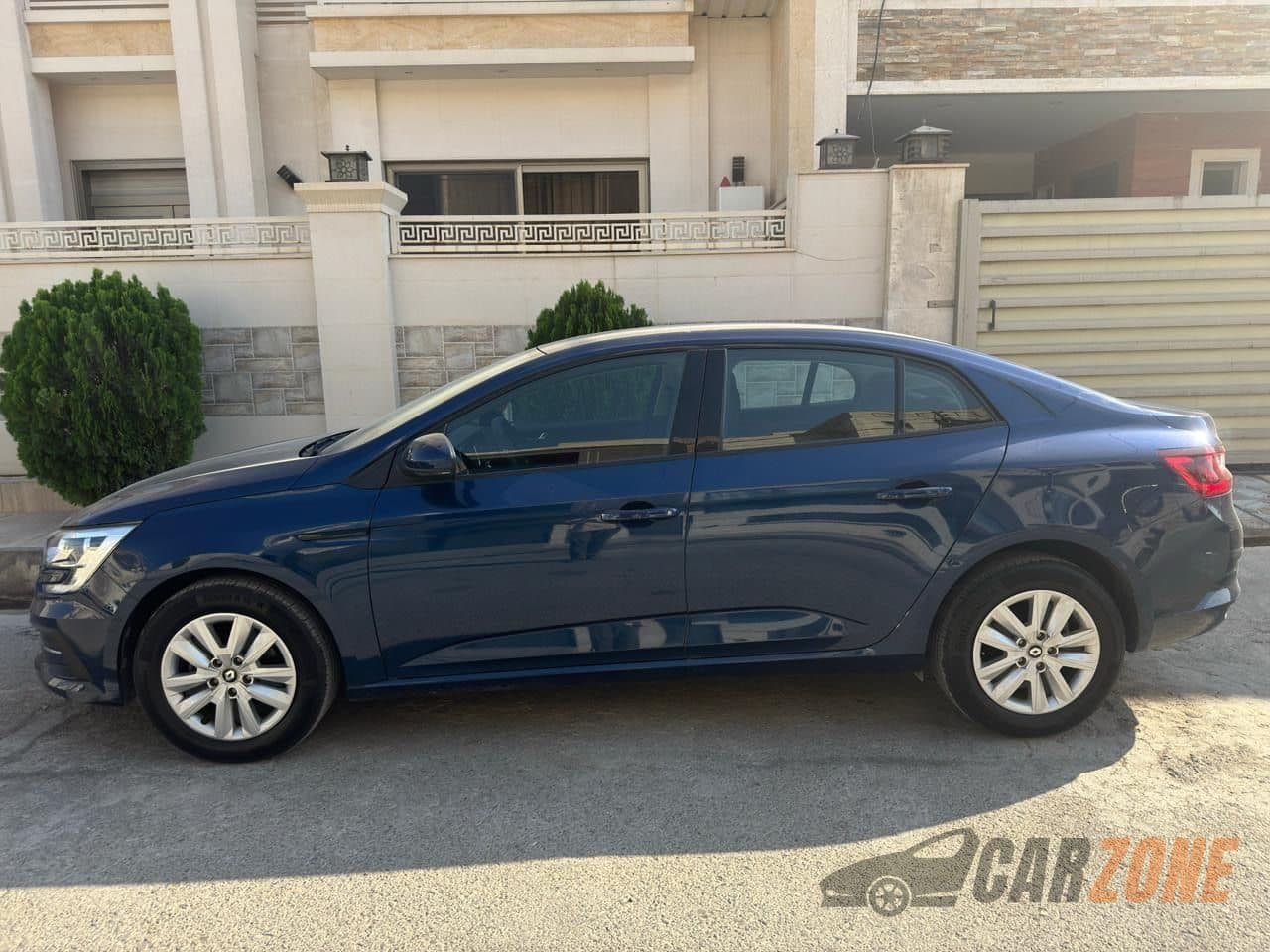 2023 Renault Megane thumbnail 3