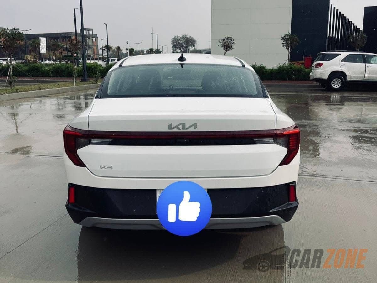 2025 كيا K3 thumbnail 9