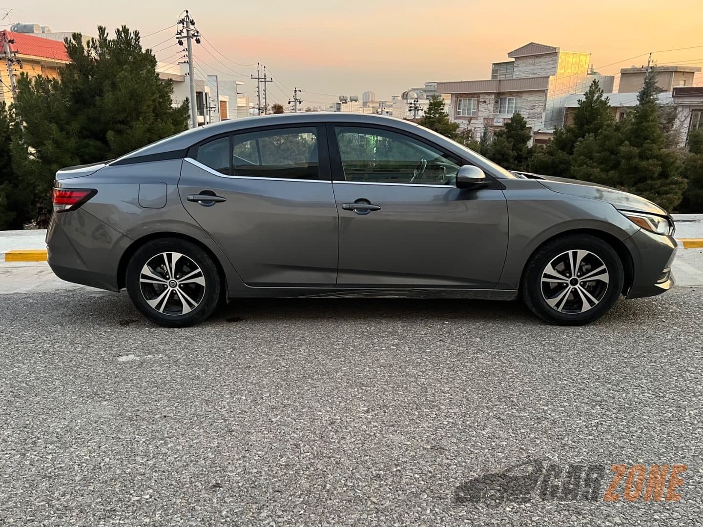 2023 Nissan Sentra SV thumbnail 3