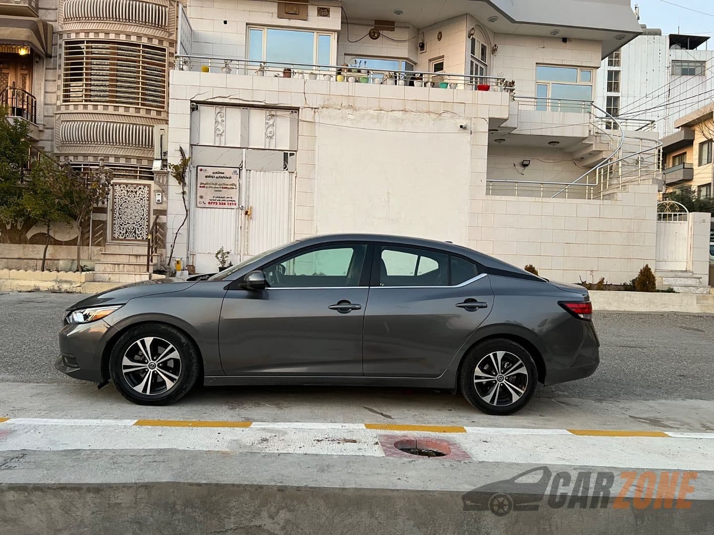 2023 Nissan Sentra SV thumbnail 8