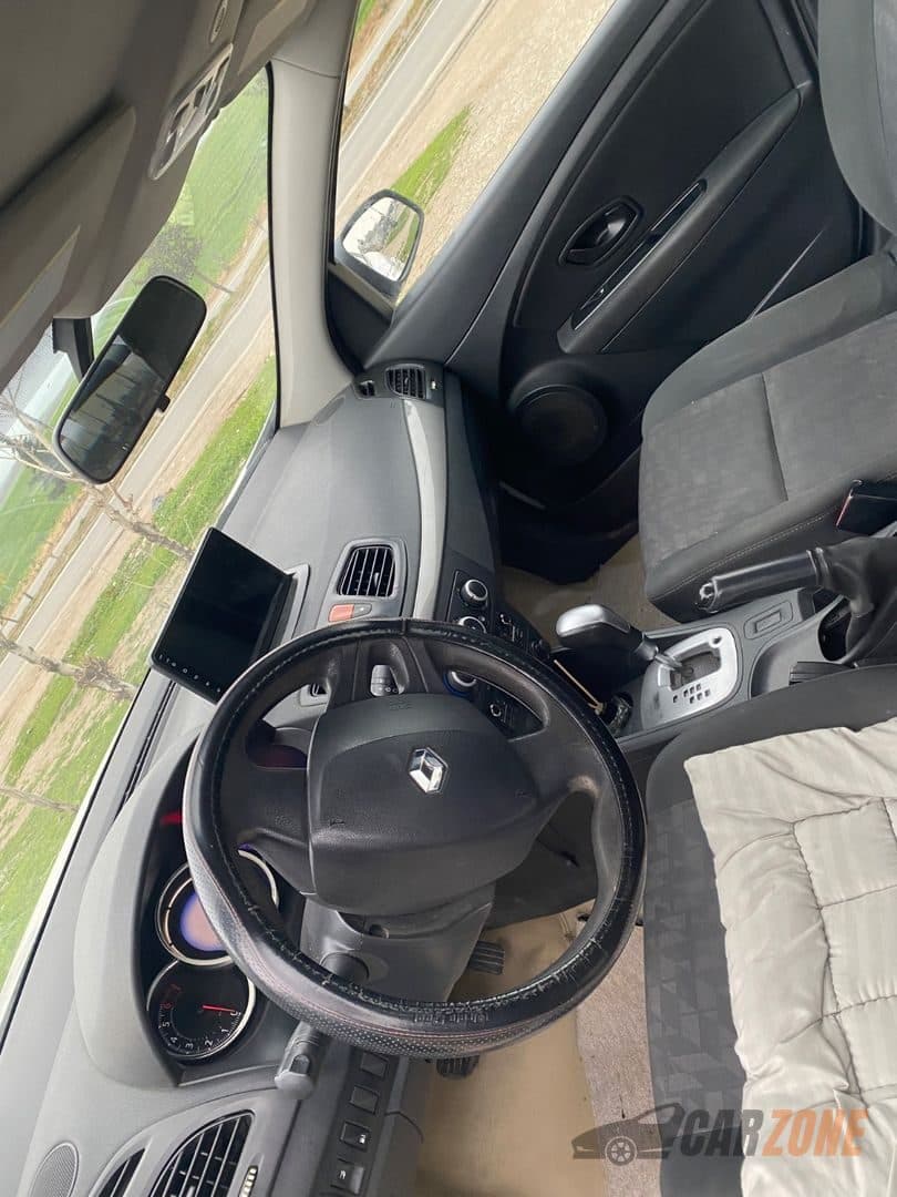 2015 رينو فلوانس thumbnail 5