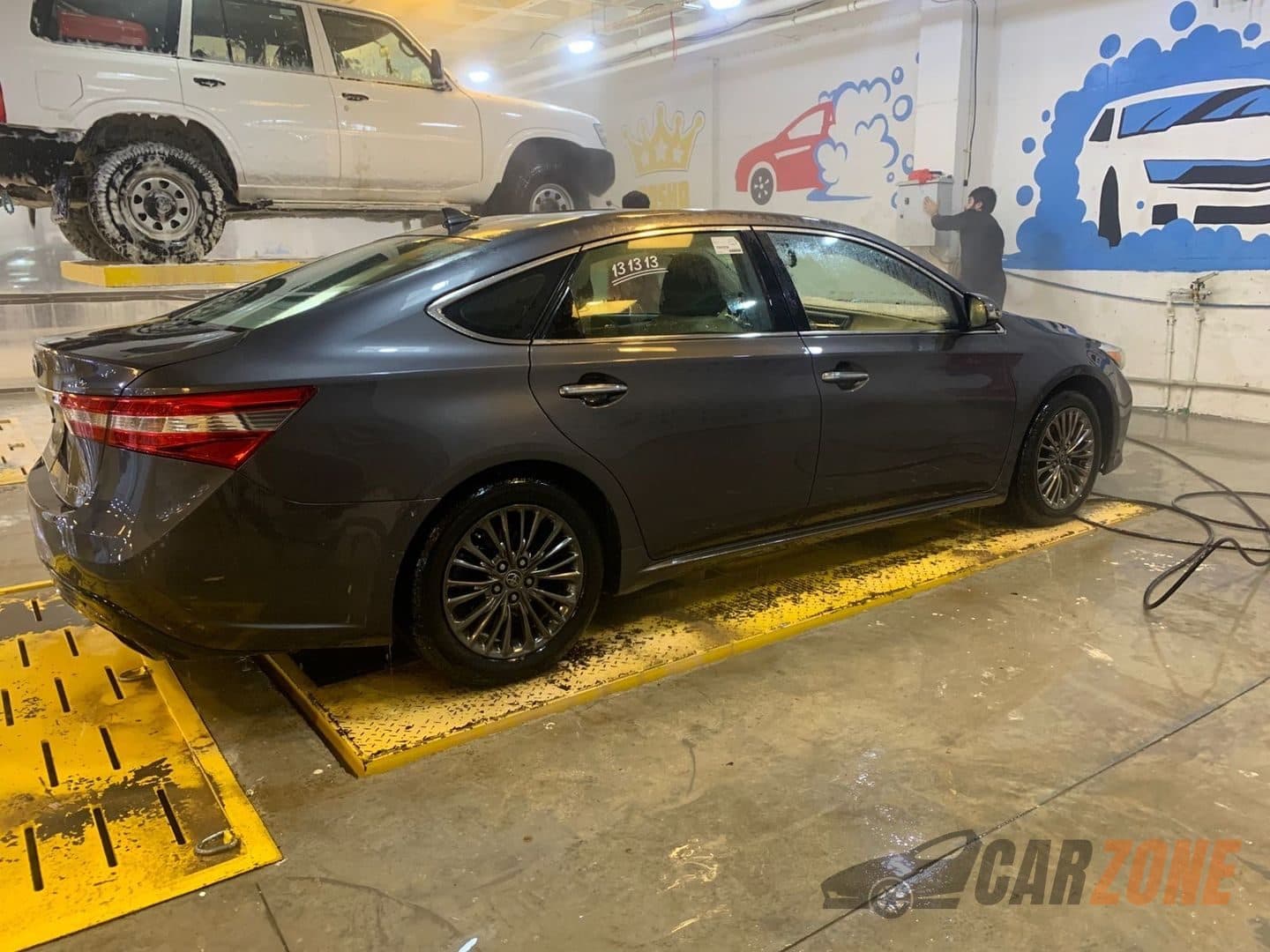 2013 تۆیۆتا ئاڤالۆن thumbnail 3