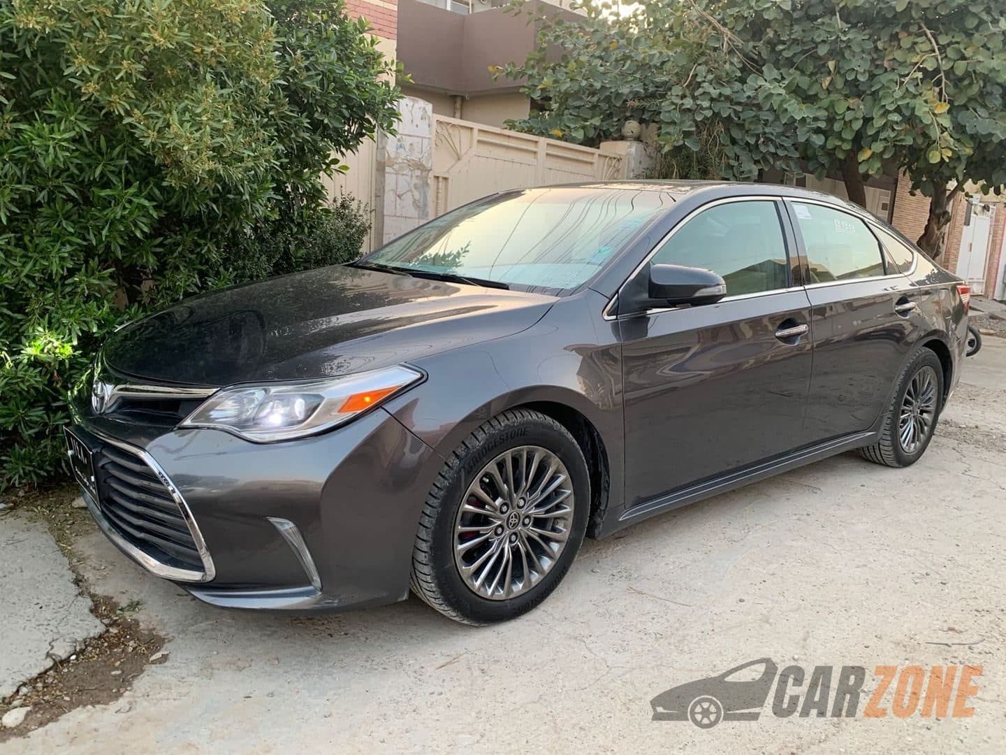 تويوتا أفالون