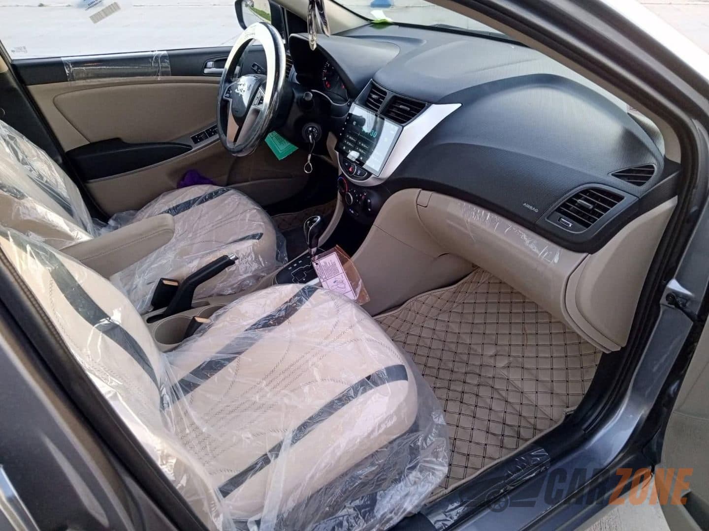 2016 هيونداي أكسنت Limited thumbnail 5