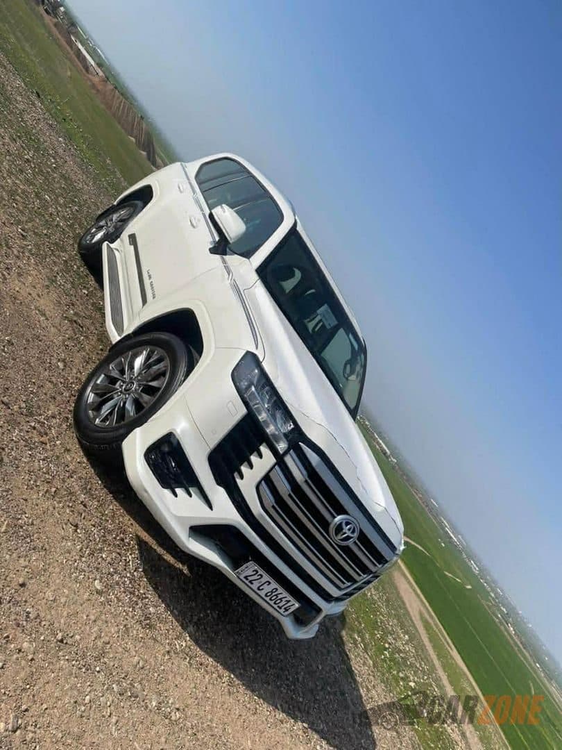 2023 Toyota Land Cruiser GXR thumbnail 2