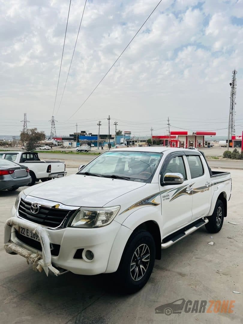 2013 تۆیۆتا هایلوکس thumbnail 7