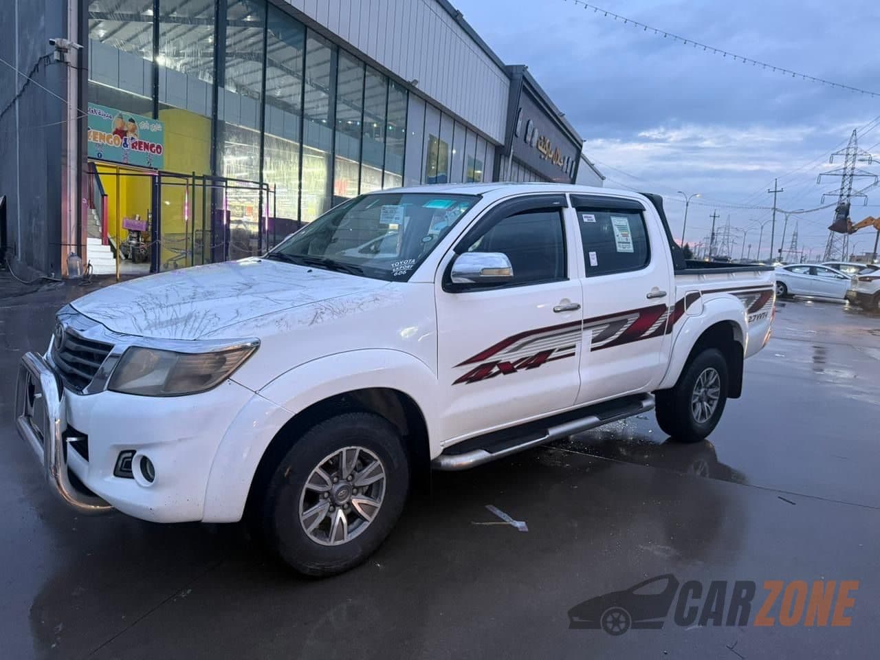 2012 تۆیۆتا هایلوکس thumbnail 3