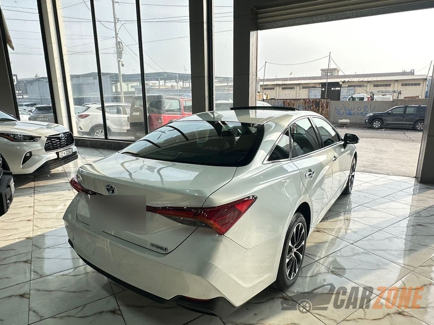 2024 Toyota Avalon thumbnail 4