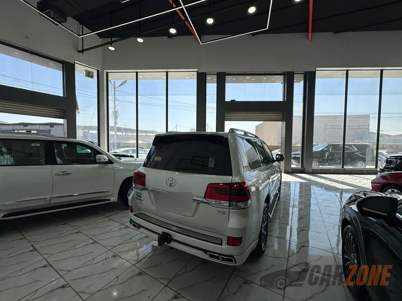 2020 Toyota Land Cruiser GXR thumbnail 8