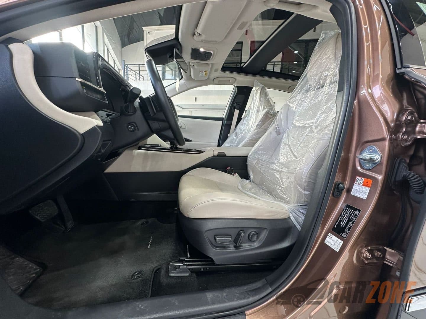 2024 تۆیۆتا کراون thumbnail 4