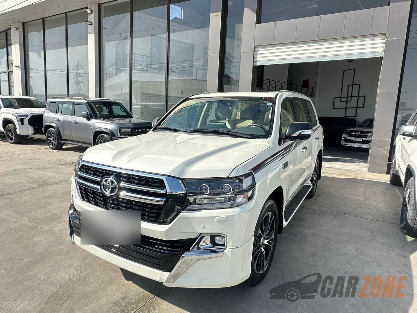 2018 تۆیۆتا لاند کروزەر GXR thumbnail 2