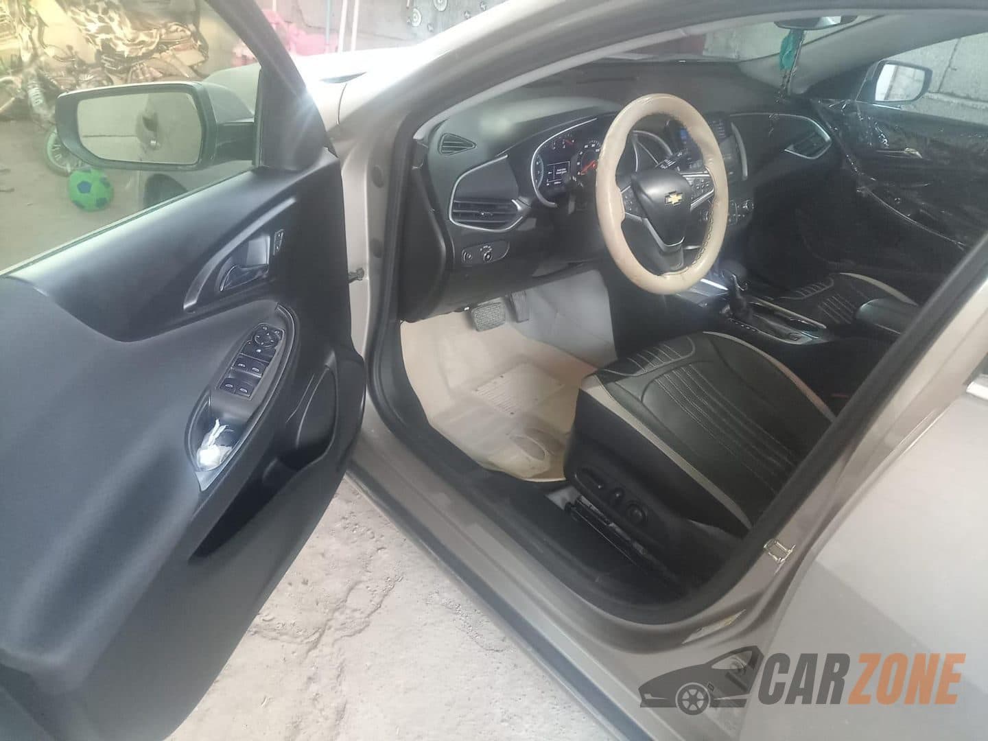 2022 Chevrolet Malibu LT - 1