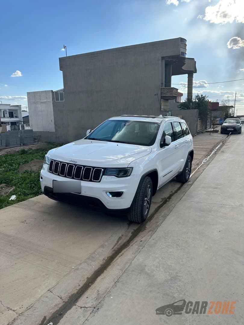 2021 جیپ گراند چیرۆکی Laredo - 1